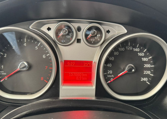 Ford Focus Sedan 2.0 16V/2.0 16V Flex 4p Aut. 2012 Flex