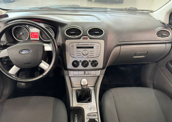 Ford Focus Sedan 2.0 16V/2.0 16V Flex 4p Aut. 2012 Flex