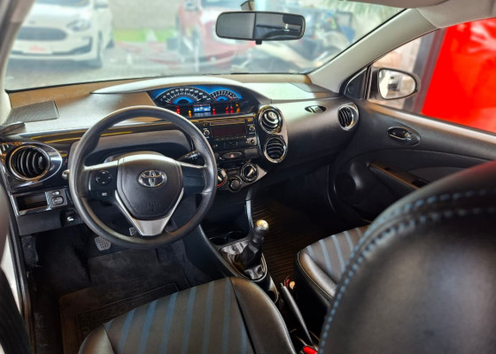 Toyota ETIOS XS 1.5 Flex 16V 5p Mec. 2015 Flex