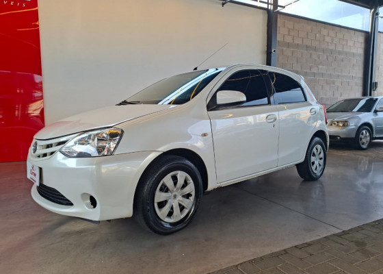 Toyota ETIOS XS 1.5 Flex 16V 5p Mec. 2015 Flex