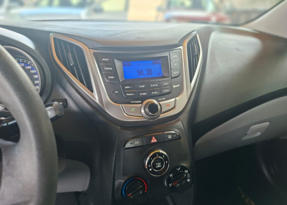 Hyundai HB20S C.Style/C.Plus1.6 Flex 16V Aut. 4p 2015 Flex