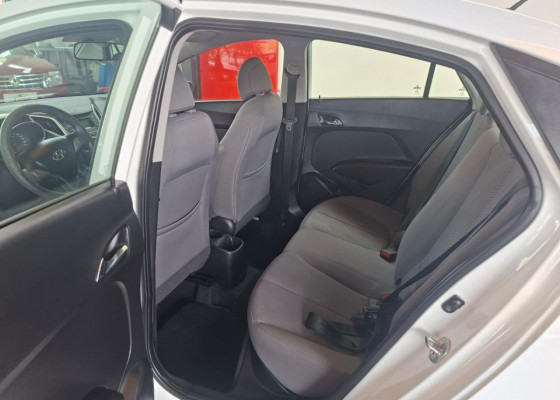 Hyundai HB20S C.Style/C.Plus1.6 Flex 16V Aut. 4p 2015 Flex