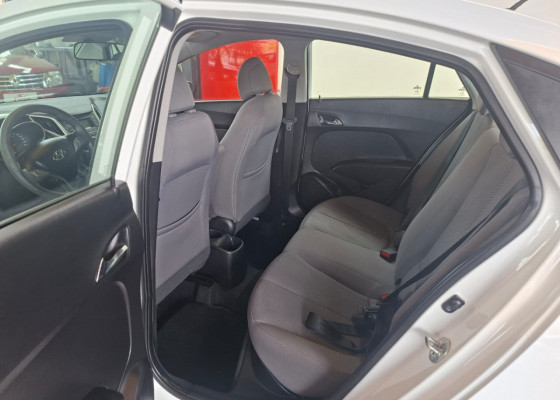 Hyundai HB20S C.Style/C.Plus1.6 Flex 16V Aut. 4p 2015 Flex