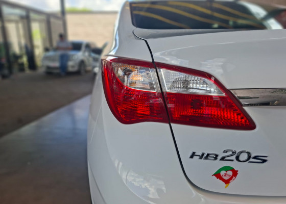 Hyundai HB20S C.Style/C.Plus1.6 Flex 16V Aut. 4p 2015 Flex