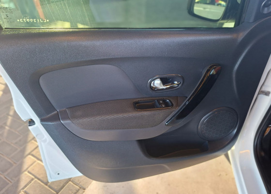 Renault SANDERO Zen Flex 1.0 12V 5p Mec. 2020 Flex