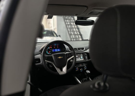 GM - Chevrolet ONIX HATCH LT 1.4 8V FlexPower 5p Mec. 2018 Flex