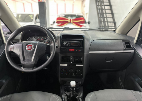 Fiat Idea ATTRACTIVE 1.4 Fire Flex 8V 5p 2012 Flex