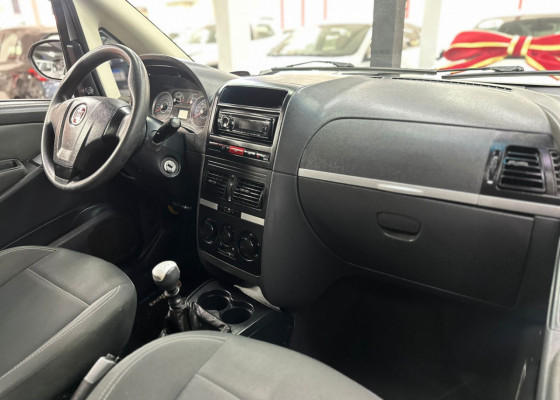 Fiat Idea ATTRACTIVE 1.4 Fire Flex 8V 5p 2012 Flex