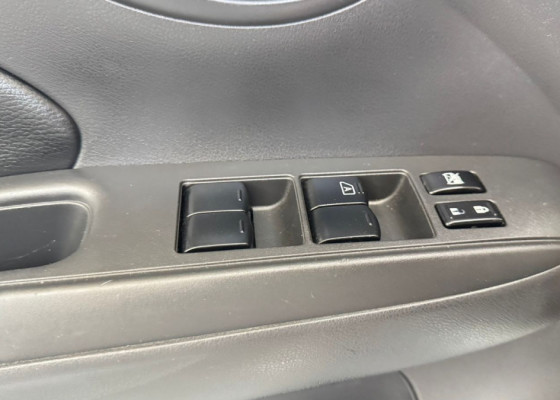 Nissan VERSA SL 1.6 16V FlexStart 4p Mec. 2017 Flex