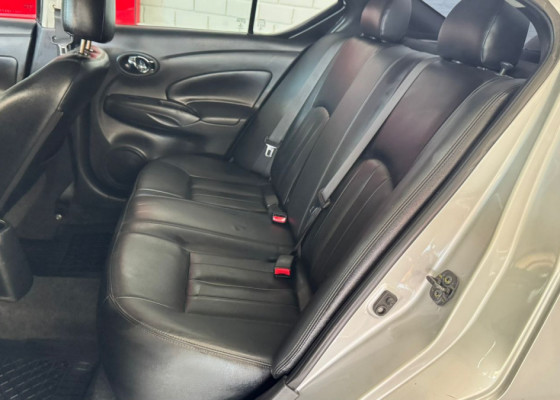 Nissan VERSA SL 1.6 16V FlexStart 4p Mec. 2017 Flex