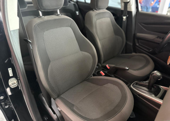 GM - Chevrolet PRISMA Sed. LTZ 1.4 8V FlexPower 4p Aut. 2016 Flex