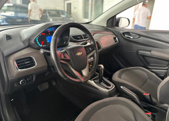 GM - Chevrolet PRISMA Sed. LTZ 1.4 8V FlexPower 4p Aut. 2016 Flex