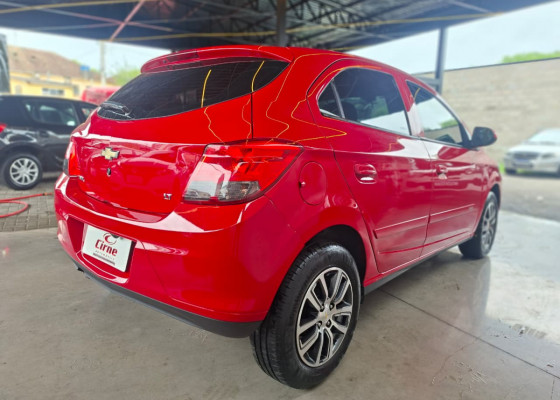 GM - Chevrolet ONIX HATCH LT 1.4 8V FlexPower 5p Aut. 2014 Flex