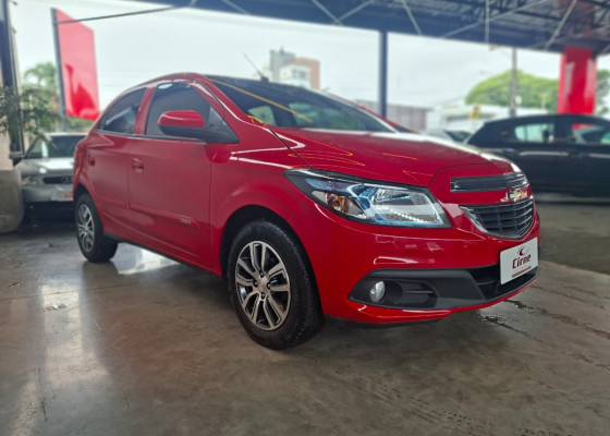 GM - Chevrolet ONIX HATCH LT 1.4 8V FlexPower 5p Aut. 2014 Flex