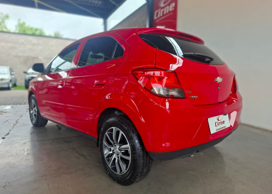 GM - Chevrolet ONIX HATCH LT 1.4 8V FlexPower 5p Aut. 2014 Flex