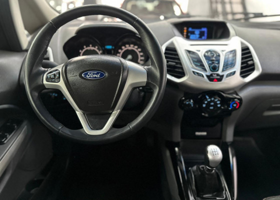 Ford EcoSport FREESTYLE 1.6 16V Flex 5p 2014 Flex