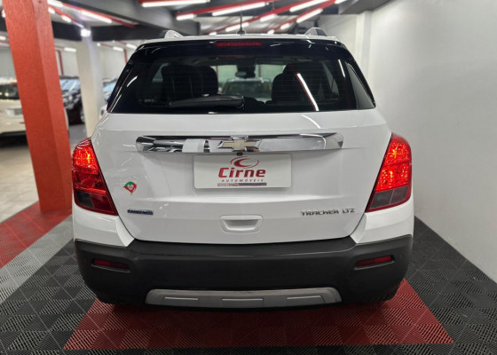 GM - Chevrolet TRACKER LTZ 1.8 16V Flex 4x2 Aut. 2015 Flex