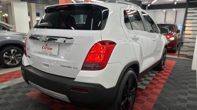 GM - Chevrolet TRACKER LTZ 1.8 16V Flex 4x2 Aut. 2015 Flex