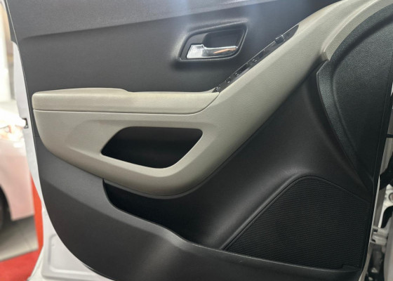 GM - Chevrolet TRACKER LTZ 1.8 16V Flex 4x2 Aut. 2015 Flex