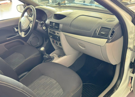 Renault SYMBOL Expression Hi-Flex 1.6 16V 4p 2011 Flex