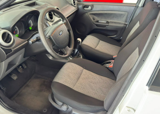 Ford Fiesta Sed. 1.6 8V Flex 4p 2013 Flex