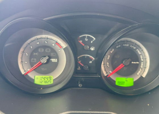 Ford Fiesta Sed. 1.6 8V Flex 4p 2013 Flex