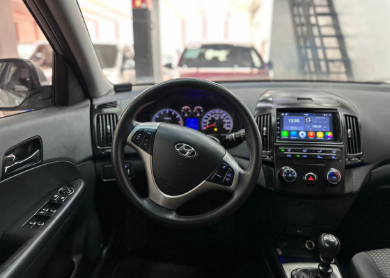 Hyundai i30 2.0 16V 145cv 5p Mec. 2012 Gasolina