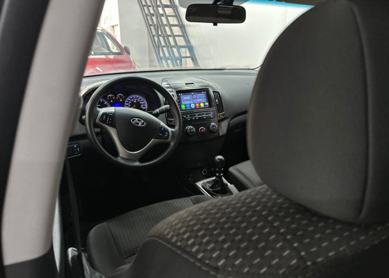 Hyundai i30 2.0 16V 145cv 5p Mec. 2012 Gasolina