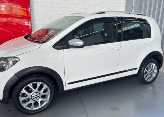 VW - VolksWagen up! cross 1.0 T. Flex 12V 5p 2015 Flex