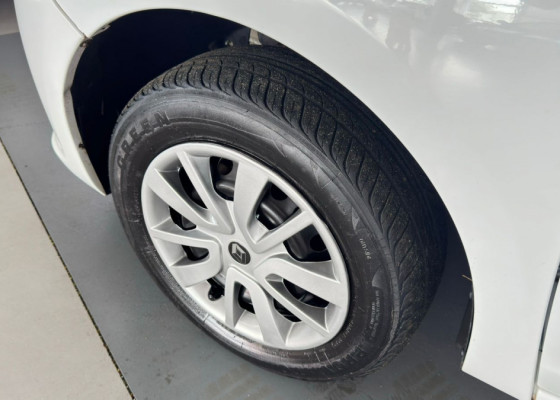 Renault SANDERO Expression Hi-Power 1.0 16V 5p 2015 Flex