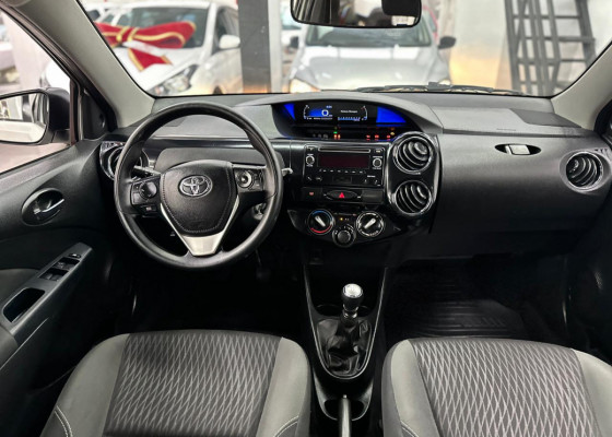 Toyota ETIOS XS 1.5 Flex 16V 5p Mec. 2018 Flex