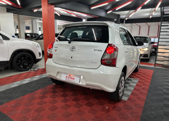 Toyota ETIOS XS 1.5 Flex 16V 5p Mec. 2018 Flex