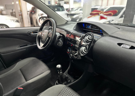 Toyota ETIOS XS 1.5 Flex 16V 5p Mec. 2018 Flex