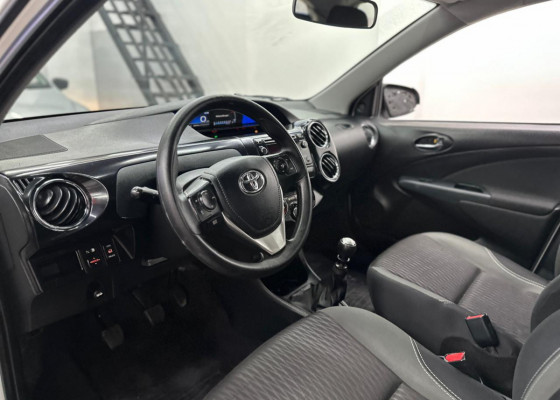 Toyota ETIOS XS 1.5 Flex 16V 5p Mec. 2018 Flex