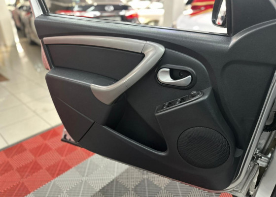 Renault DUSTER OROCH Expression 1.6 Flex 16V Mec 2021 Flex