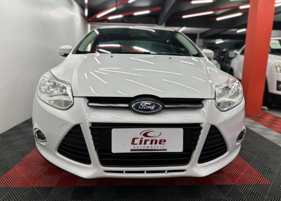 Ford Focus Sedan 2.0 16V/2.0 16V Flex 4p Aut. 2014 Flex Flex