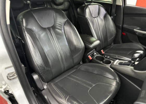 Ford Focus Sedan 2.0 16V/2.0 16V Flex 4p Aut. 2014 Flex Flex