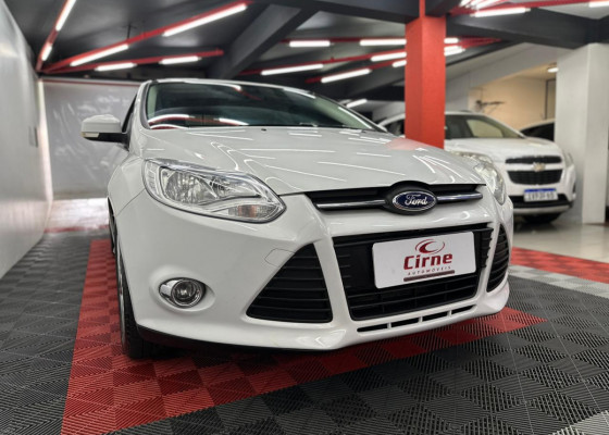 Ford Focus Sedan 2.0 16V/2.0 16V Flex 4p Aut. 2014 Flex Flex