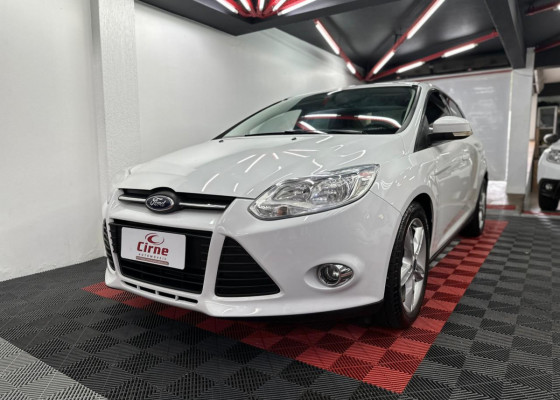 Ford Focus Sedan 2.0 16V/2.0 16V Flex 4p Aut. 2014 Flex Flex