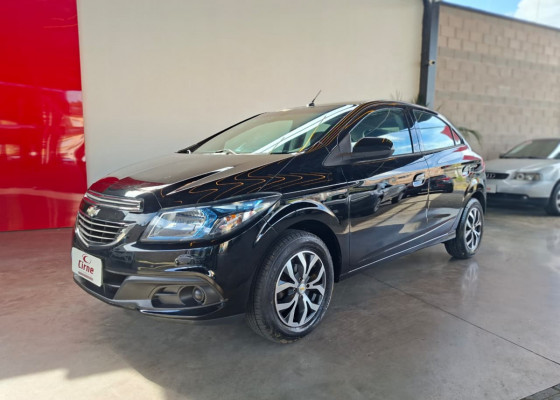 GM - Chevrolet ONIX HATCH LT 1.4 8V FlexPower 5p Mec. 2014 Flex Flex