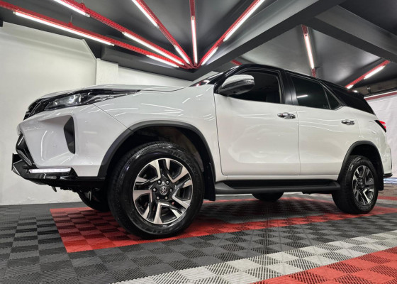 Toyota Hilux SW4 SRX 4x4 2.8 TDI 16V Dies. Aut. 2024 Diesel