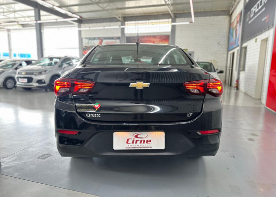 GM - Chevrolet ONIX SEDAN Plus LT 1.0 12V Flex 4p Mec. 2023 Flex