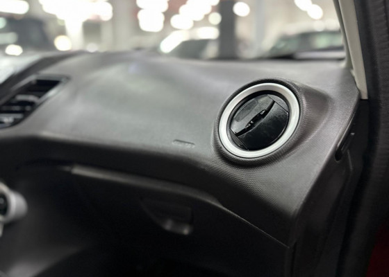 Ford Fiesta 1.5 16V Flex Mec. 5p 2015 Flex