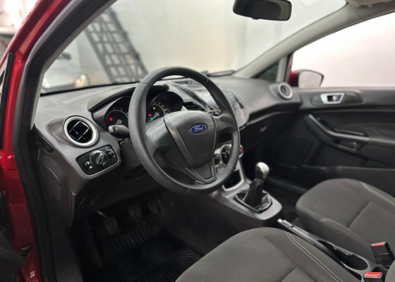 Ford Fiesta 1.5 16V Flex Mec. 5p 2015 Flex