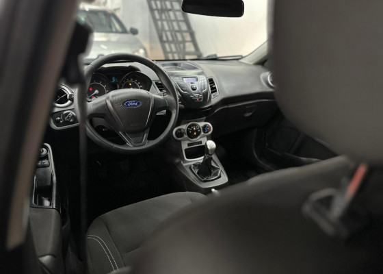 Ford Fiesta 1.5 16V Flex Mec. 5p 2015 Flex