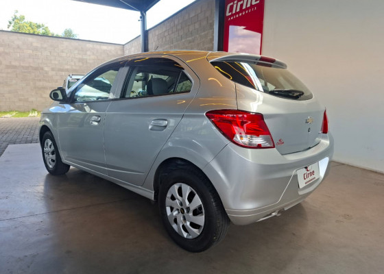 GM - Chevrolet ONIX HATCH LT 1.0 8V FlexPower 5p Mec. 2015 Flex