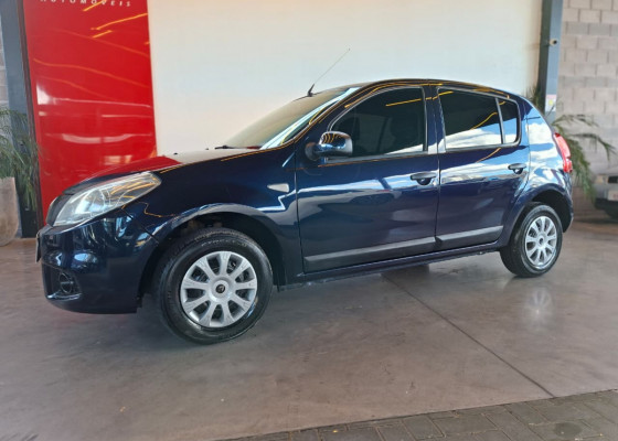 Renault SANDERO Expression Hi-Flex 1.0 16V 5p 2012 Flex