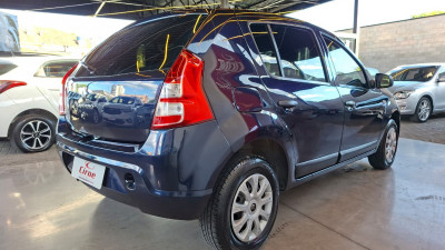 Renault SANDERO Expression Hi-Flex 1.0 16V 5p 2012 Flex