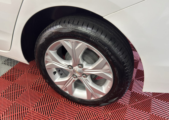 GM - Chevrolet ONIX SEDAN Plus LTZ 1.0 12V TB Flex Mec. 2023 Flex