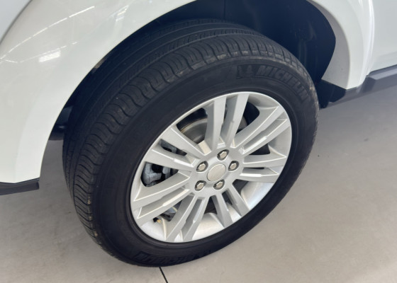 Land Rover Discovery RAW 3.0 4x4 TDV6 Diesel Aut. 2015 Diesel